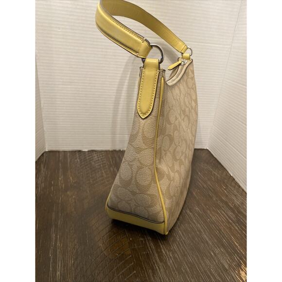 COACH Beige Yellow Signature Zip Shoulder Bag F29209 Canvas - Picture 8 of 15